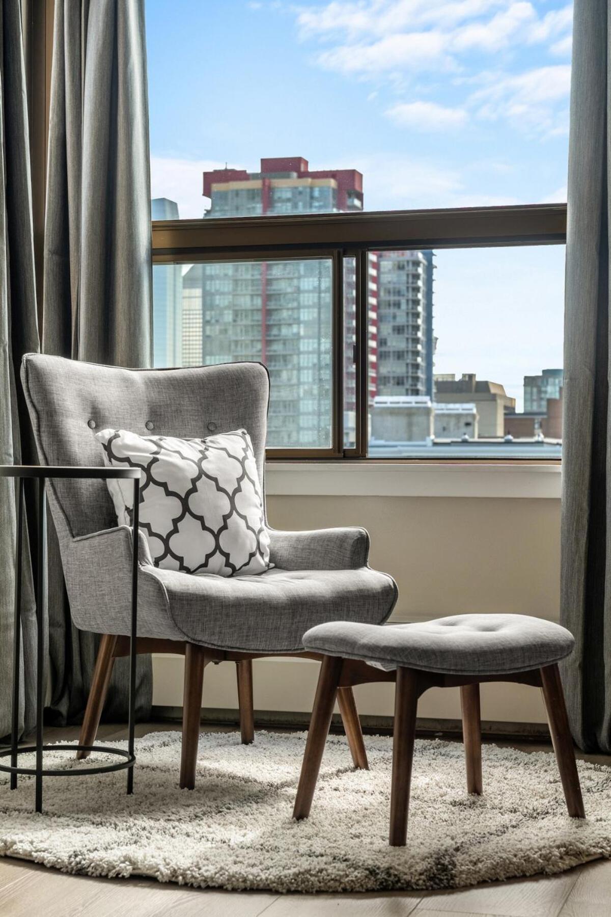 Apartment Calgary Beltline - A Stylish Condo Stay! Calgary
